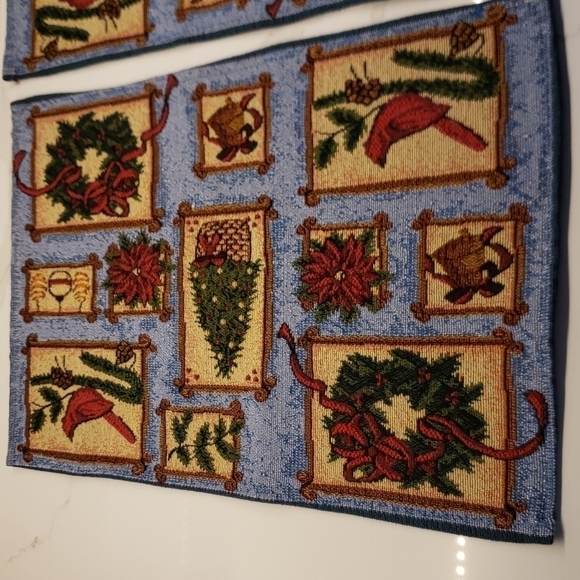 𝅺set of 2 Unbranded Place mats Christmas Tapestry blue with boxed tree bird - Picture 3 of 5